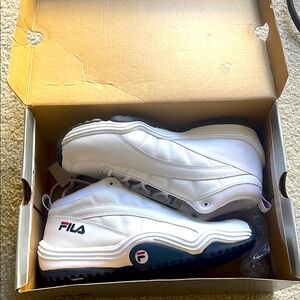 Fila Men's White Sneakers NWT